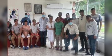 Adolescentes en internamiento graban álbum con canciones de su autoría