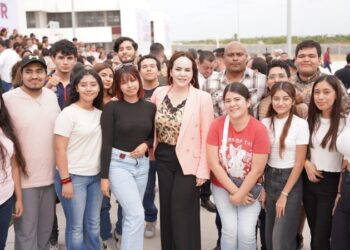 Agradecen padres y estudiantes esfuerzo de NLD en favor de la educación