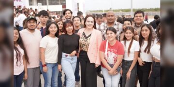 Agradecen padres y estudiantes esfuerzo de NLD en favor de la educación
