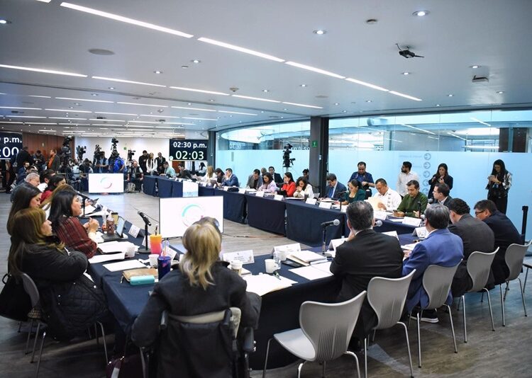 Aprueban comisiones del Senado que Infonavit construya vivienda digna