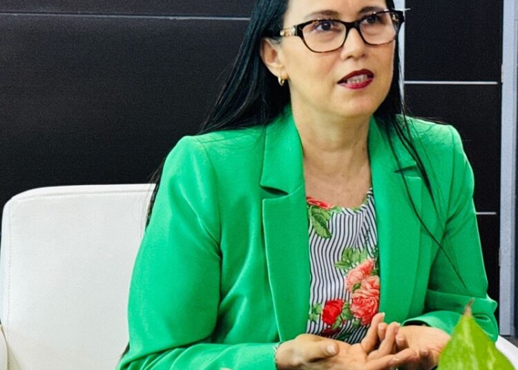 Asesora Contraloría a alcaldes en responsabilidades administrativas