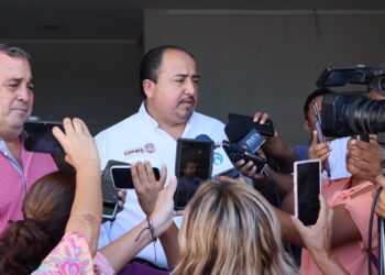 Atiende COMAPA Altamira 15 reportes diarios de fugas de agua