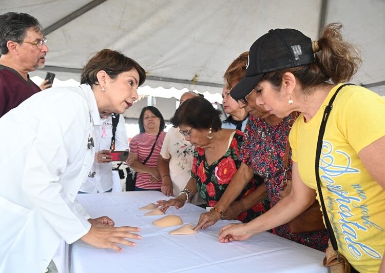 Brinda DIF Tampico servicios y atención médica en Jornada del Bienestar