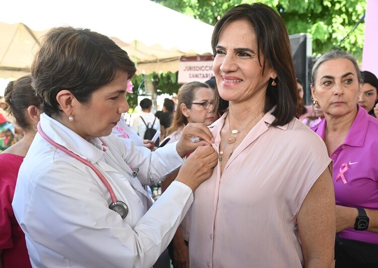 Brinda DIF Tampico servicios y atención médica en Jornada del Bienestar