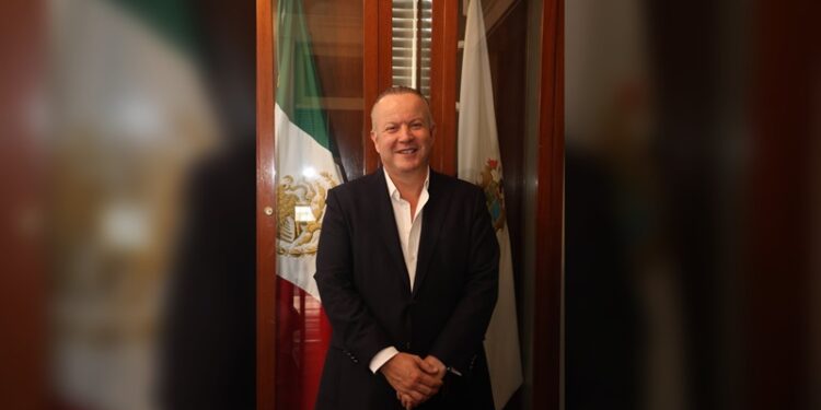 Respalda Carlos Canturosas reforma energética