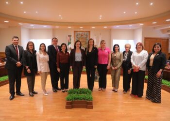 ¡Claudette es presidenta del DIF NLD!