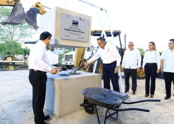Coloca AVA Primera Piedra de la Ciudad Judicial en Victoria