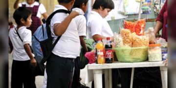“En marzo se acaba la venta de comida chatarra en escuelas”: SEP