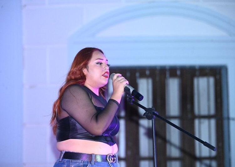 Con alegría y orgullo festejan 274 años de fundación de Victoria