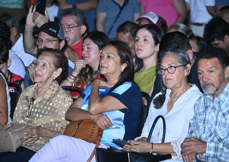 Con alegría y orgullo festejan 274 años de fundación de Victoria