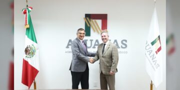 Consigue gobernador apoyos para recinto fiscal y proyectos de energía y gas