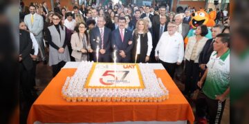 Consolida la UAT 57 años de prestigio académico de la FCAV