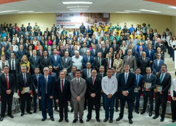 Consolida la UAT formación de ingenieros y científicos