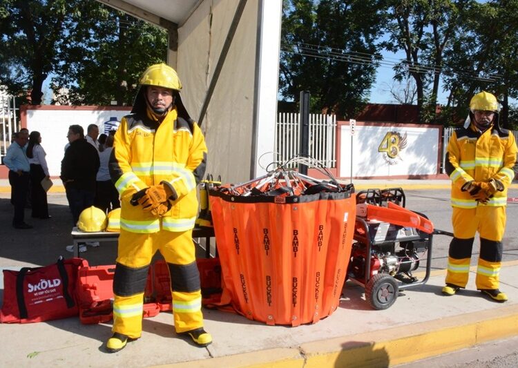 Cumple AVA al Tec Victoria; construye gimnasio
