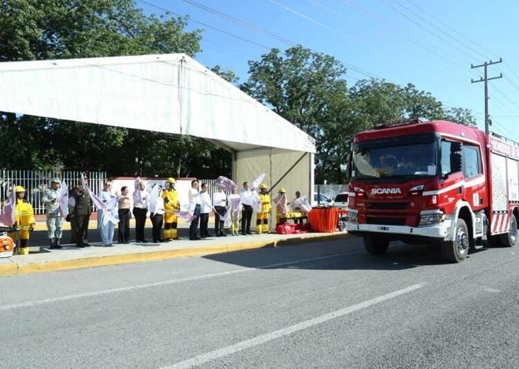 Cumple AVA al Tec Victoria; construye gimnasio
