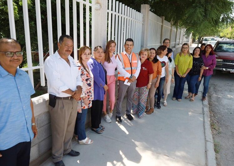 Cumple Lalo Gattás sueño de maestros del CAM “Porfirio Díaz”