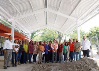 Cumple Lalo Gattás sueño de maestros del CAM “Porfirio Díaz”