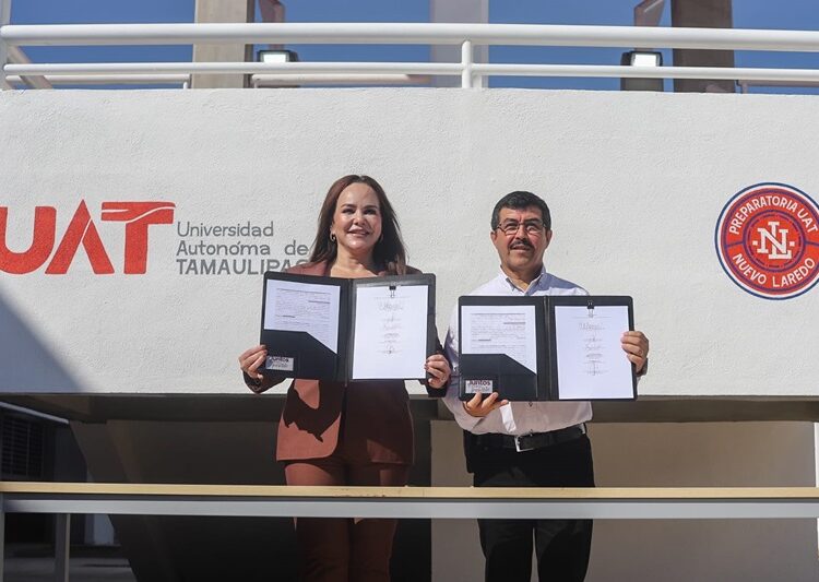 Dámaso Anaya y Carmen Lilia inauguran la Preparatoria UAT NLD