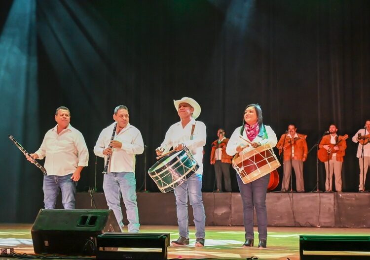 Disfrutan Tampiqueños interesante programa ‘Cultural en el Metro’