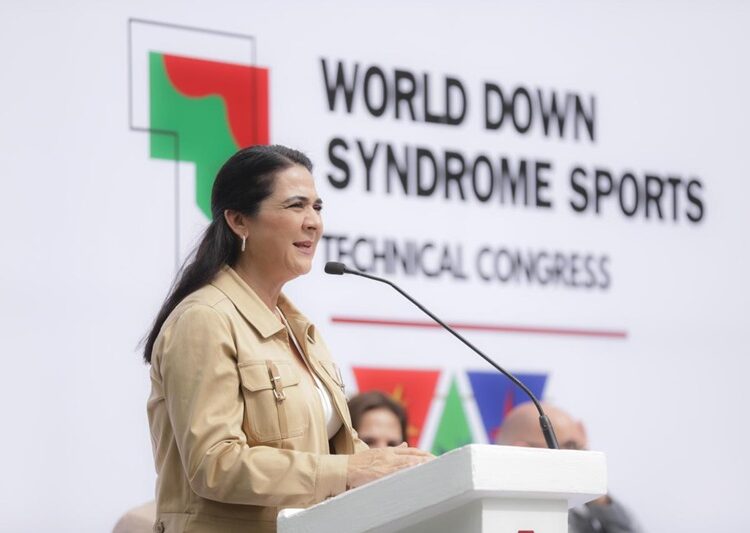 En Tampico, Mónica inaugura Congreso Down