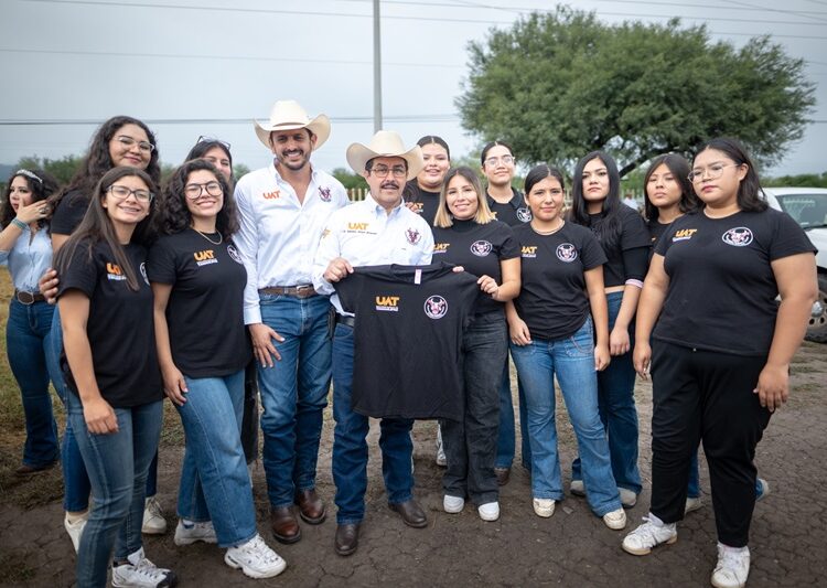 Encabeza el rector Dámaso Anaya aniversarios de facultades de la UAT