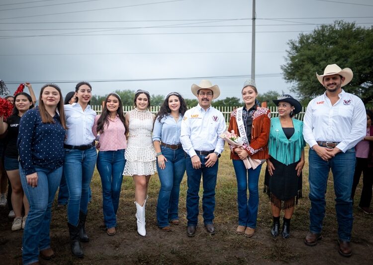 Encabeza el rector Dámaso Anaya aniversarios de facultades de la UAT