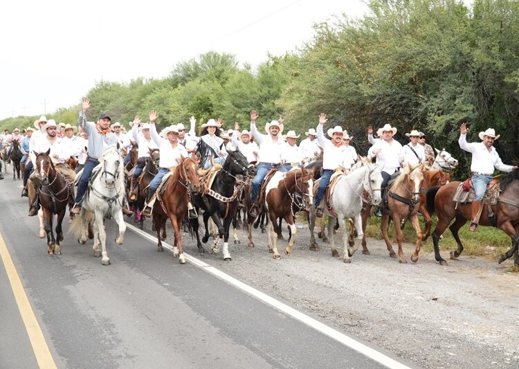 Encabeza el rector Dámaso Anaya aniversarios de facultades de la UAT