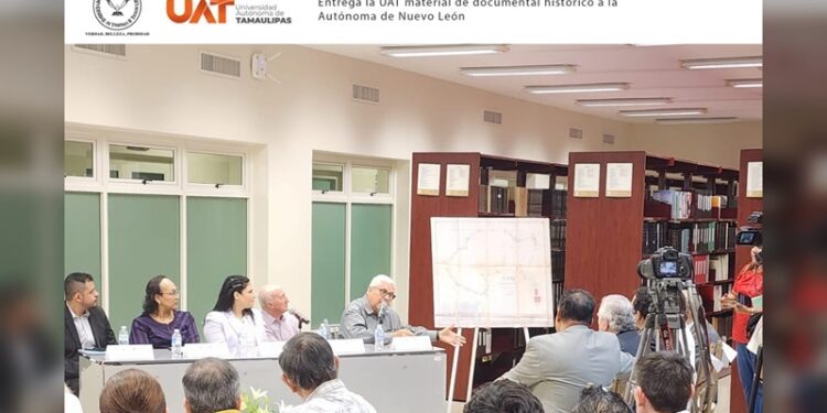 Entrega la UAT documento histórico a la Autónoma de Nuevo León