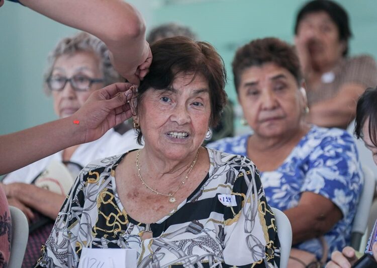 Entregan DIF Tamaulipas y Fundación Telmex 300 aparatos auditivos