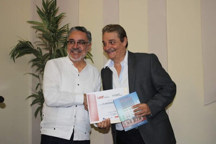 Exitosa presentación libro “Presupuestos participativos” en FADYCS UAT Tampico