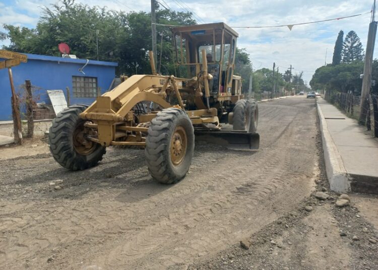 Extiende Municipio bacheo a más colonias de Victoria