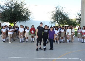 INMUJER NLD imparte taller de defensa personal