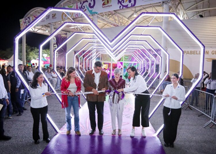 Inauguran AVA y María stand del DIF Estatal en la Feria Tamaulipas 2024