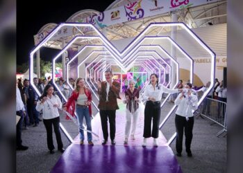 Inauguran AVA y María stand del DIF Estatal en la Feria Tamaulipas 2024
