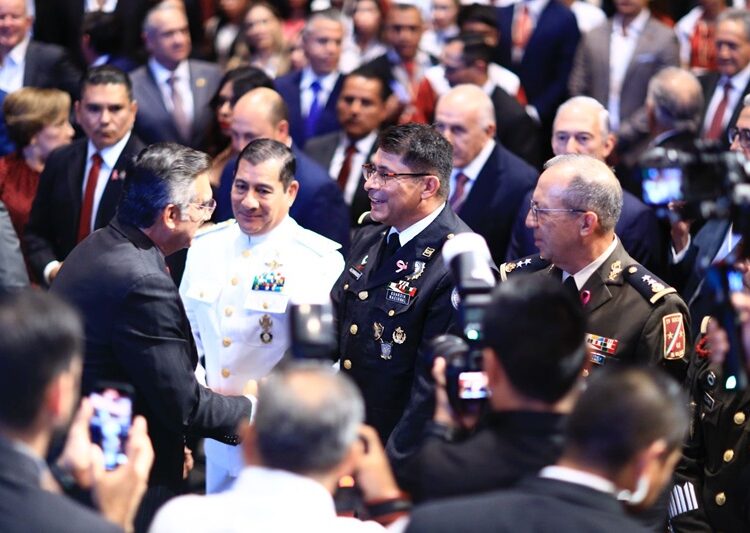 Inicia AVA conversatorio “Dos años de memorias de una transformación”