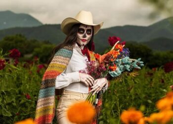 Diputada de Victoria se disfraza de Catrina del Norte