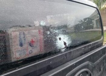 Rafaguean auto de Evo Morales