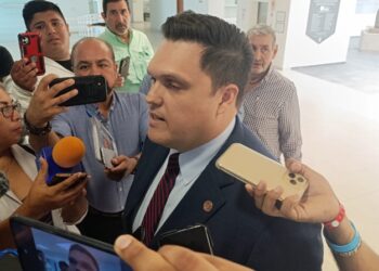 Líder del Congreso pide diálogo entre alcalde de Victoria y sus regidores