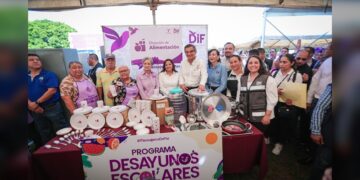 Llevan AVA y María la brigada “Transformando Familias” a San Fernando