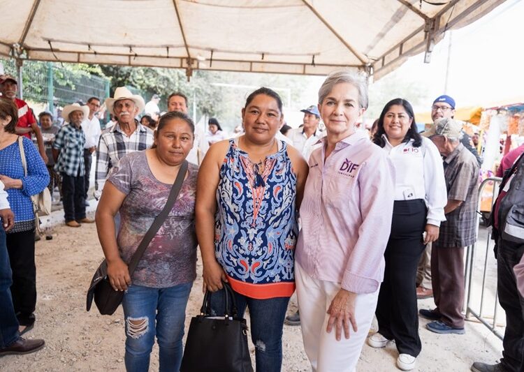 María de Villarreal lleva “Transformando Familias” a la ribereña