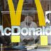 “McDonald’s vende alimento contaminado de E.Coli”: CDC