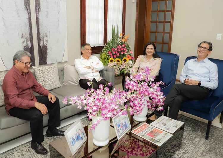 Mónica Villarreal y alcaldes de la Zona se reúnen con Gobernador AVA en Tampico