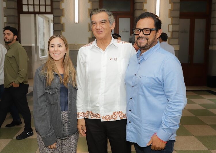 Mónica Villarreal y alcaldes de la Zona se reúnen con Gobernador AVA en Tampico