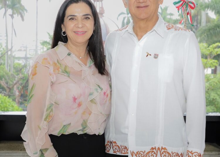 Mónica Villarreal y alcaldes de la Zona se reúnen con Gobernador AVA en Tampico