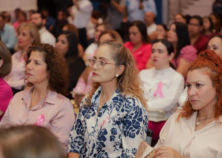 Participa Mónica Villarreal en Congreso Nacional de Derecho en la UAT