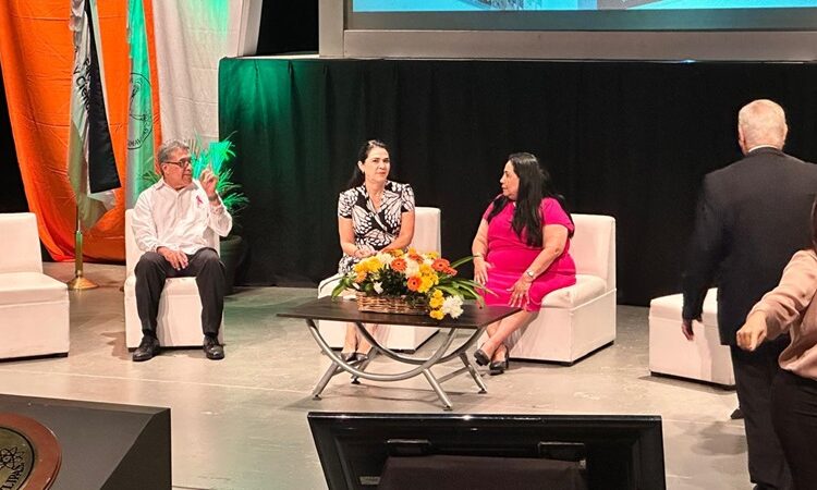 Participa Mónica Villarreal en Congreso Nacional de Derecho en la UAT