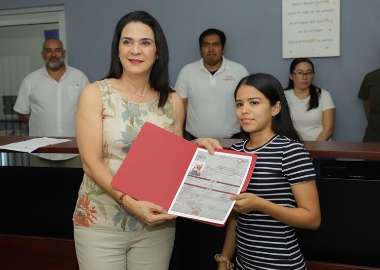 Pone en marcha Mónica Villarreal programa de adopción y protección animal