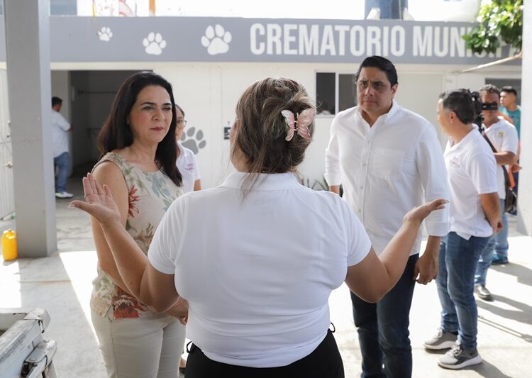 Pone en marcha Mónica Villarreal programa de adopción y protección animal