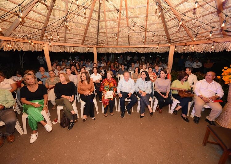 Promueve Mónica riqueza cultural de las Huastecas