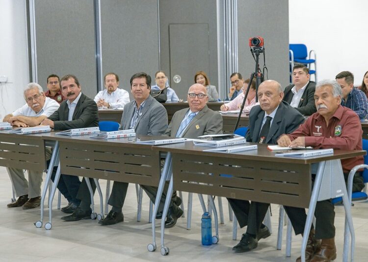 Proponen modelo holístico para la transformación educativa